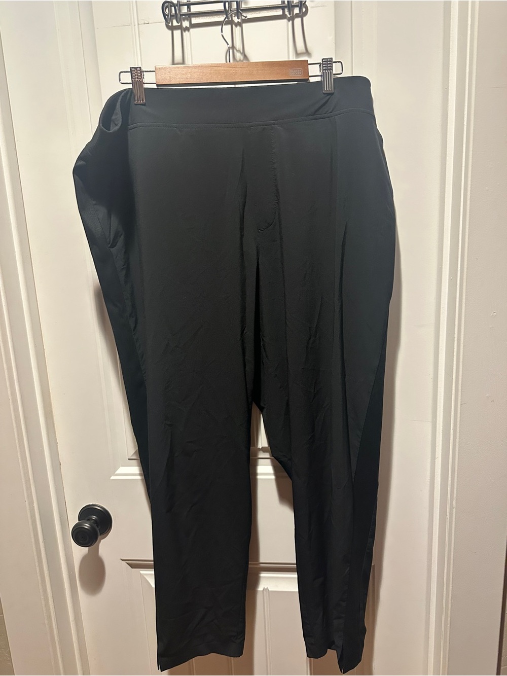 Athleta Brooklyn Ankle Black Tapered Side-Slit Pants Lightweight Travel Fave! 20 - Picture 2 of 6